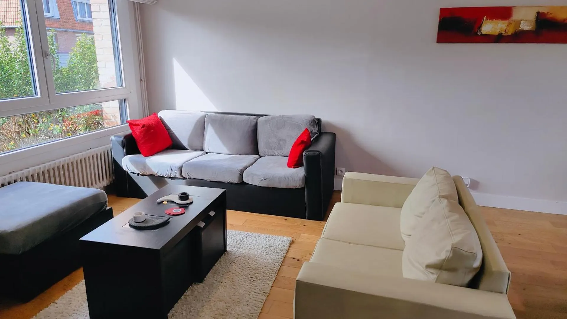 Amazing House 4 Bedrooms Parking Close To Lille Saint-Andre-lez-Lille Feriehus