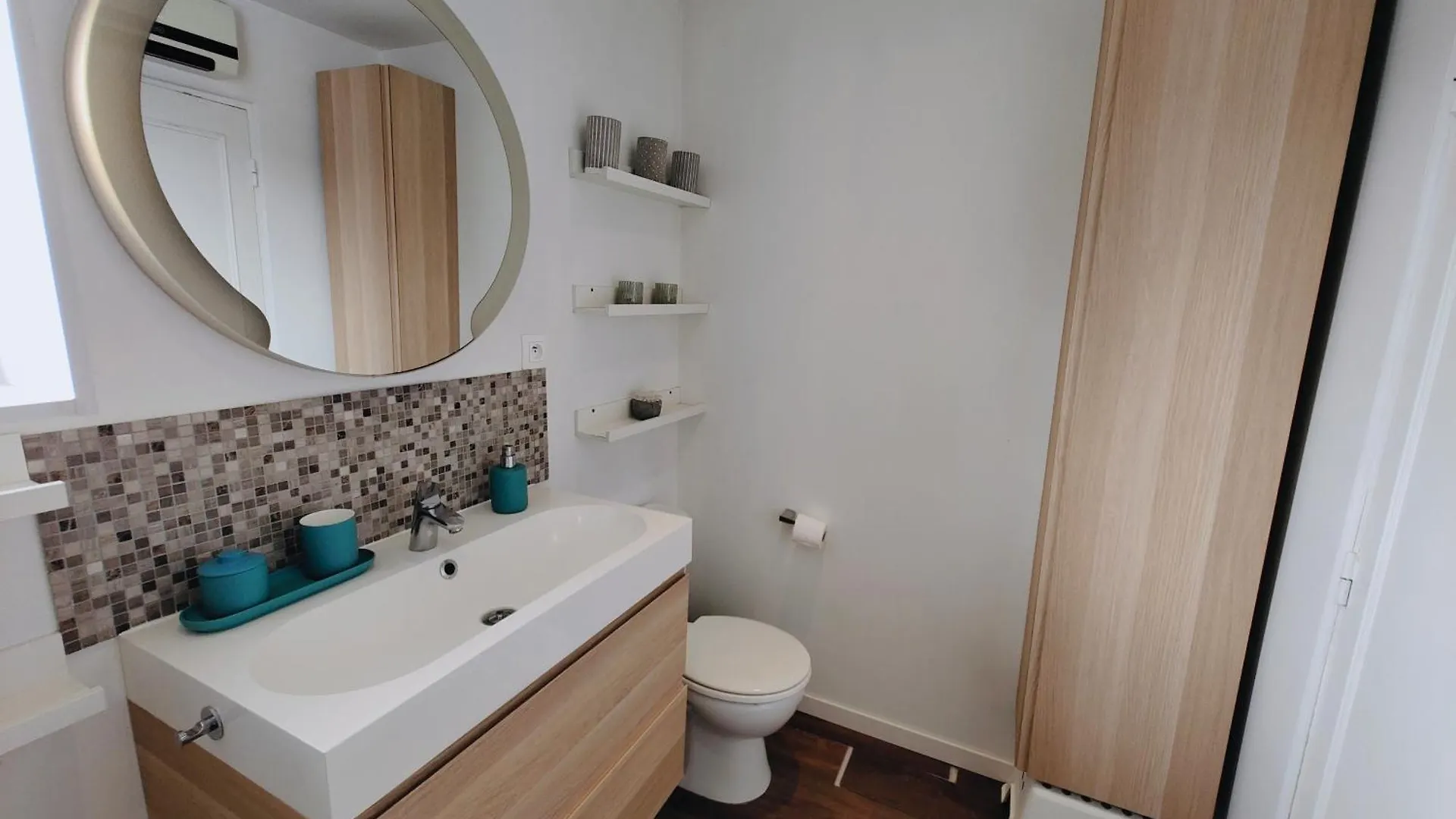 Holiday home Amazing House 4 Bedrooms Parking Close To Lille Saint-Andre-lez-Lille