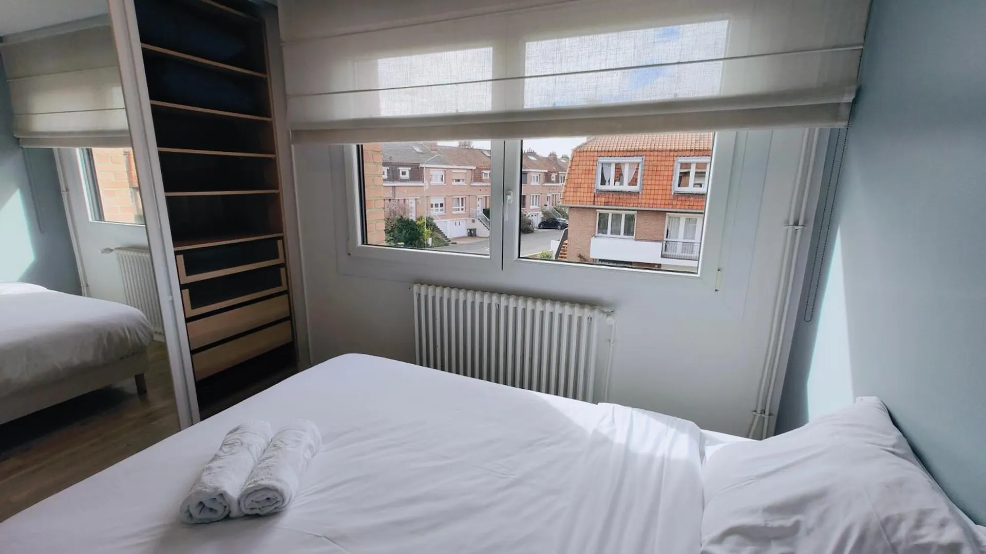 Amazing House 4 Bedrooms Parking Close To Lille Saint-Andre-lez-Lille Holiday home